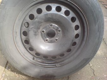 Disky VW, zimní Hankook Winter ICept Evo2 SUV, 215/65/17, 4 - 2
