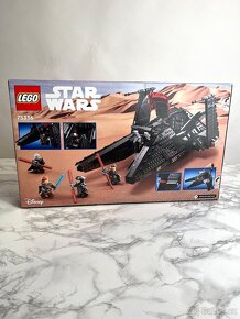 LEGO® Star Wars™ 75336 Inkvizitorská transportní loď Scythe - 2