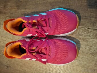 Adidas vel.35 - 2
