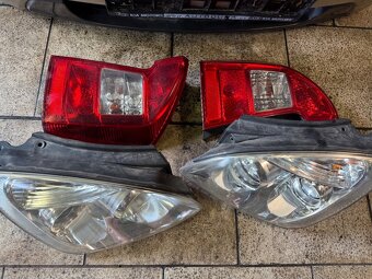 Kia Picanto přední čast vozu, zadní světla - 2