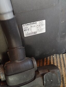 Vysavač Elektrolux Jetmaxx 1300W - 2