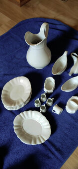 Stará keramika-porcelán-sklo - 2