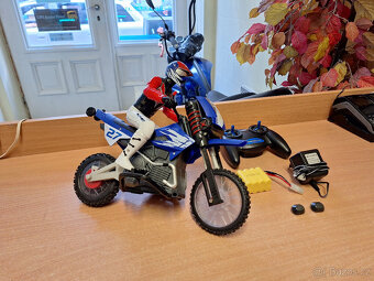 RC MOTORKA - plně funkční + ovládání + baterie + nabíječka - 2