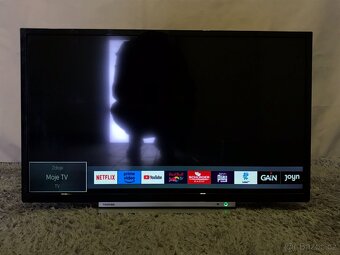 Toshiba 32inch Smart TV - 2