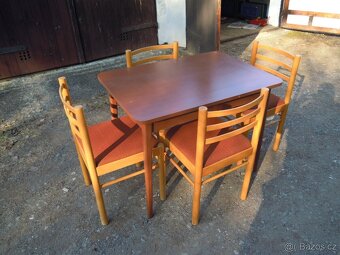 Jídelní stůl hnědý a 4 židle Tábor - 2
