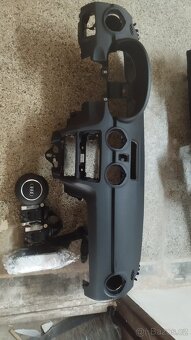 Airbagová sada Audi A1 s originální deskou - 2