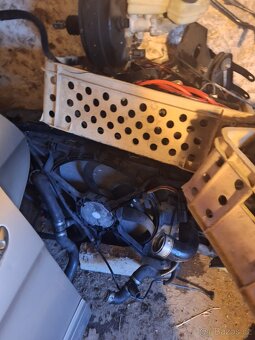 Mercedes w251 r320cdi náhradní díly - 2