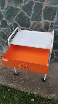 Pojízdný vozík - 2