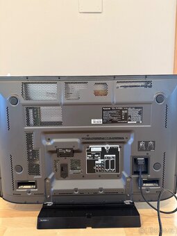 TV Panasonic Viera TH-37PX8EA - 2