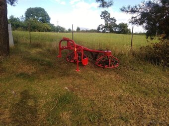 Vicon Haybob 300 - univerzální obraceč a shrnovač sena - 2