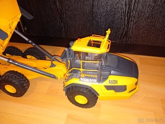 Bruder Nákladní volvo - 2