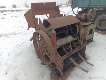 Historický lis na seno a slámu - 2