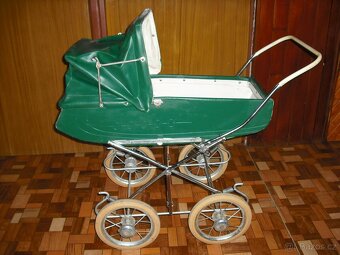 retro kočárek pro panenky - 2