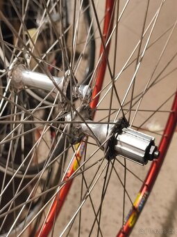 Zapletená kola Campagnolo - 2