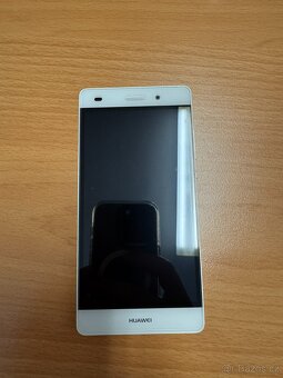 Prodám Huawei P8 Lite - 2