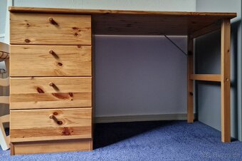 Stůl, skříň, knihovna - 2