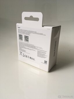 Samsung Galaxy Fit3 - 2