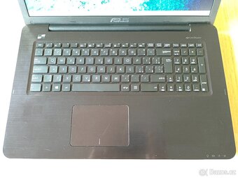 velký 17" notebook Asus, CPU i5, SSD, grafika GTX 950M 2GB - 2