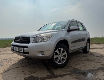 Toyota Rav4 2.2 D-4D 4x4 - 2