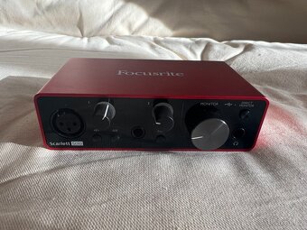 Zvukova karta Focusrite Scarlett Solo 3d gen - 2