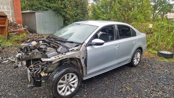 vw Jetta IV. 2010-2017 karoserie a motor CUUB (CUUA) - 2