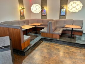 Sedaci boxy z restaurace - 2