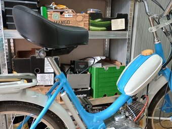 Sedlo moped stadion - 2