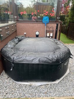 Nafukovací vířivka Intex Pure spa - 2
