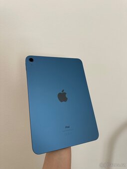 Apple Ipad 256gb/ 10generace-nový, rozbalen +magic keyboard - 2