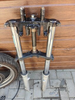 Kawasaki ER-5 - přední / zadní tlumiče - kolo - výfuk - 2