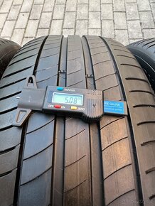 Použité letní pneu: 215/55/R18 - 3 kusy. - 2