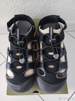 NOVÉ Keen, vel. US 13, 47 - 2