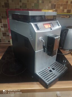 KÁVOVAR SAECO LIRIKA NA ZRNKOVOU KÁVU - AUTOMATICKY - 2