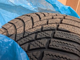Bridgestone Blizzak 225/55 R17 - 2