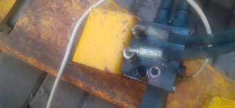Paletové vedle s hydraulickým čerpadlem - 2