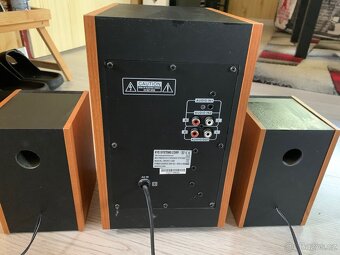 Hi-Fi Reproduktory - 2