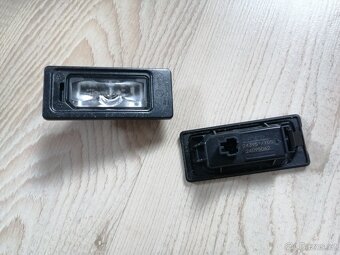 VW AUDI SEAT ŠKODA osvětlení SPZ RZ 5NA943021 - 2