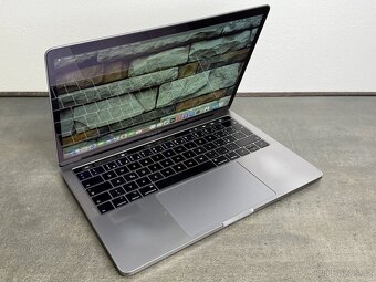 MacBook Pro 13'' 2018 / i5 / 8GB / 512GB SSD / Space Gray - 2
