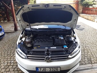 VW Touran 2.0TDi dsg 110kw.2017 full LED tažné - 2