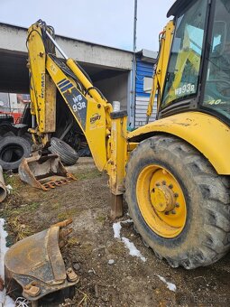 málo mth Komatsu WB93R traktorbagr - 2