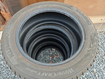 Zimní pneu Kumho 215/55/17 - 2