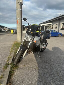 Suzuki GSR 600 - 2