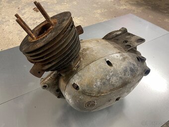 Polomotor ČZ 125 T - 2