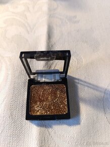 Třpytivé zlaté oční stíny wet n wild - 2