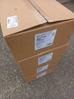 Škoda Octavia IV(RS)- 17 NOVÉ orig.ALU disky 7x17,5x112 - 2