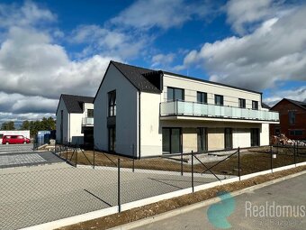 Byt 4+kk, 101,45m2, mezonet, zahrada, balkón, parkování, Pan - 2