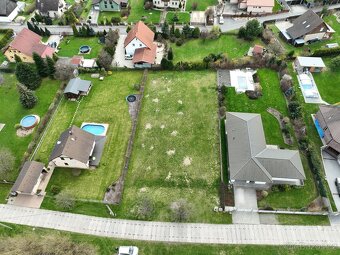 Prodej stavebního pozemku v lukrativní lokalitě Minkovice - 2