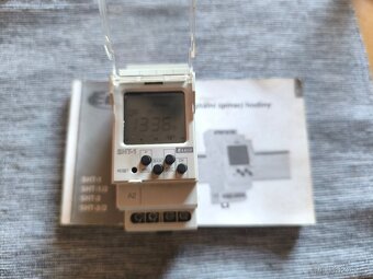 SHT-1 230VAC spínací hodiny digitální - 2