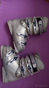 Dámské lyžáky Tecnica, velikost 38 (284mm) - 2