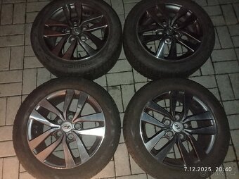 Pěkne ZIMNI 16" al kola ORIGINAL HYUNDAI i30 r.v.2019 - 2